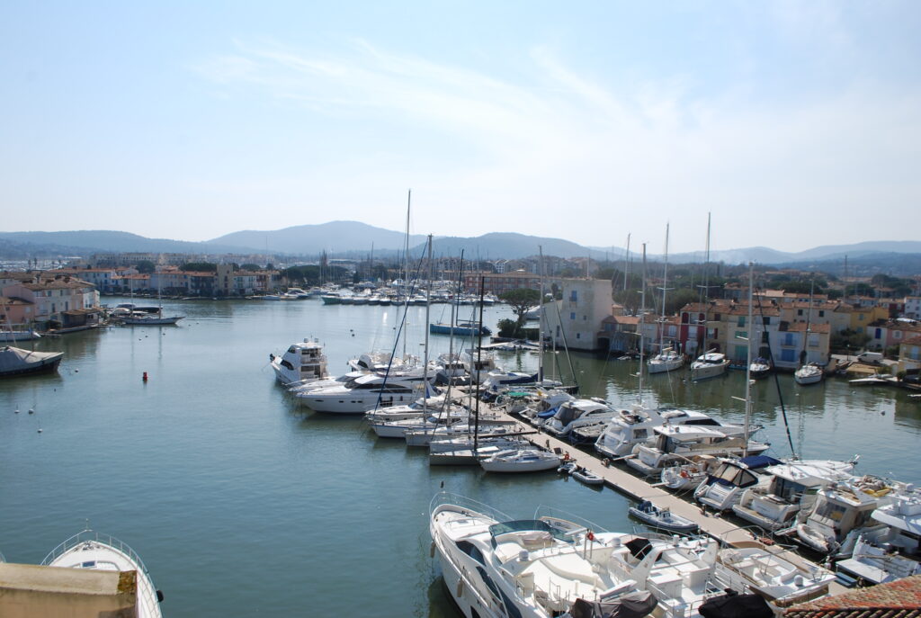 appartements-amarrage-port-grimaud